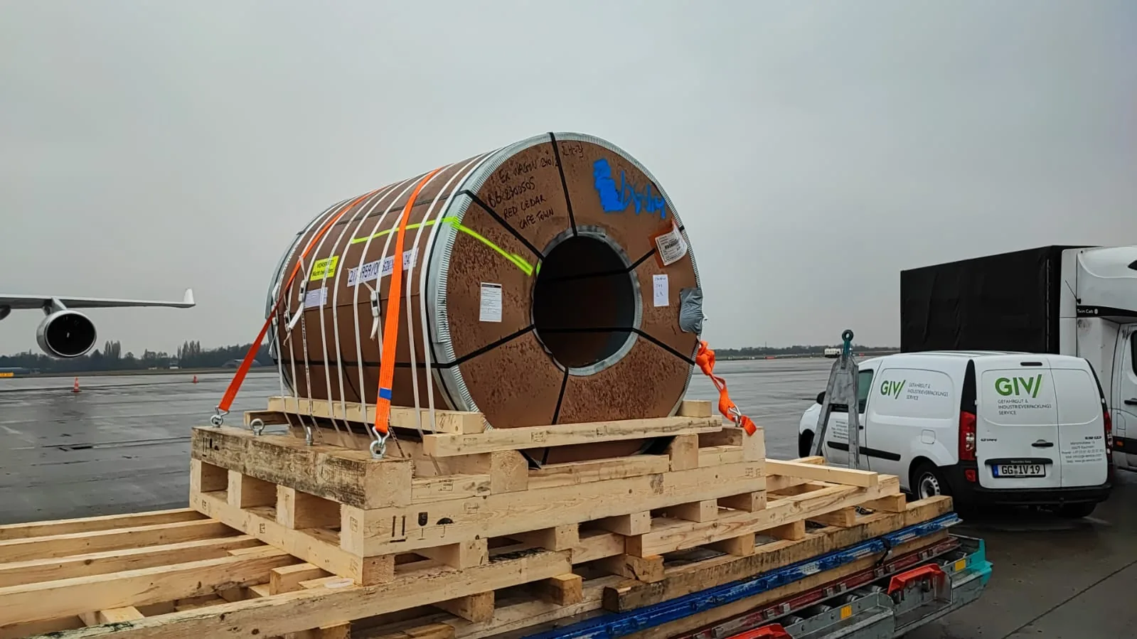 Komplexes Verpackungsprojekt mit Industriegut